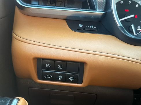 Used 2021 Toyota Highlander Platinum image 39