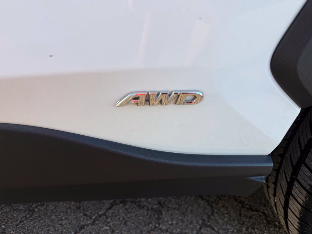 Used 2024 Toyota RAV4 XLE AWD/4WD image 10