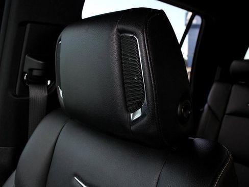 Used 2022 Cadillac Escalade Luxury AWD/4WD image 39