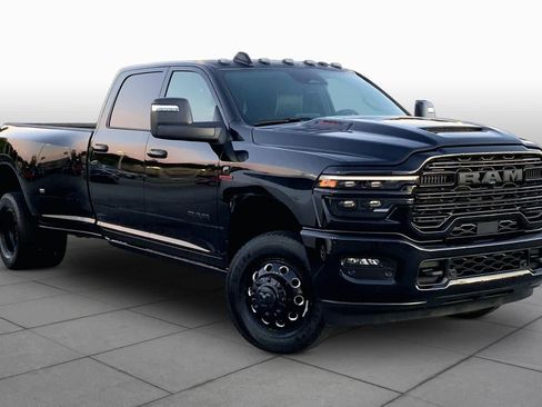 Used 2026 RAM 3500 Laramie AWD/4WD image 3