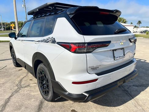 New 2026 Mitsubishi Outlander Trail Edition AWD/4WD image 5