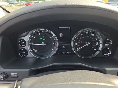 Used 2017 Toyota Land Cruiser AWD/4WD image 20
