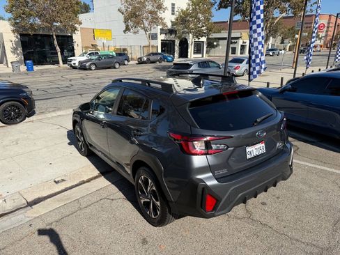 Used 2024 Subaru Crosstrek 2.0i Premium AWD/4WD image 16