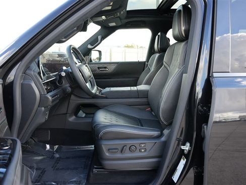 Used 2025 INFINITI QX80 Autograph w/ Autograph Exterior Package image 17