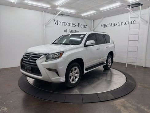 Used 2014 Lexus GX 460 w/ Preferred Accessory Package image 3