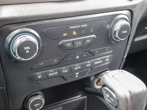 Used 2019 Ford Ranger XLT w/ Black Appearance Package RWD image 22