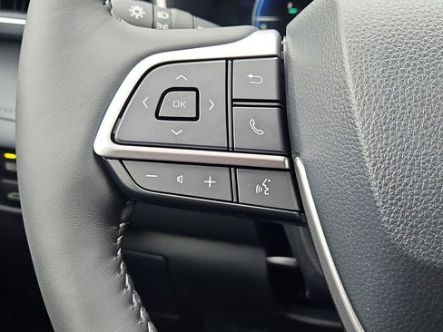 New 2026 Toyota Highlander Limited AWD/4WD image 18