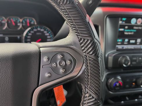 Used 2018 Chevrolet Silverado 1500 LT w/ All Star Edition AWD/4WD image 22