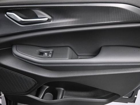 New 2025 Jeep Grand Cherokee Laredo X w/ Luxury Tech Group I image 25