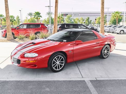 Used 2002 Chevrolet Camaro Z28 w/ SS Performance/Appearance Pkg image 4