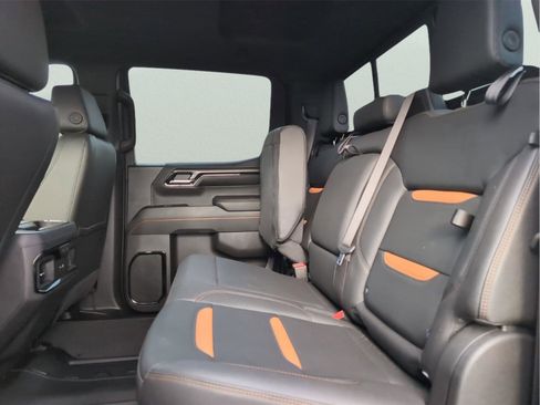 Used 2023 GMC Sierra 1500 AT4 w/ AT4 Premium Package AWD/4WD image 32