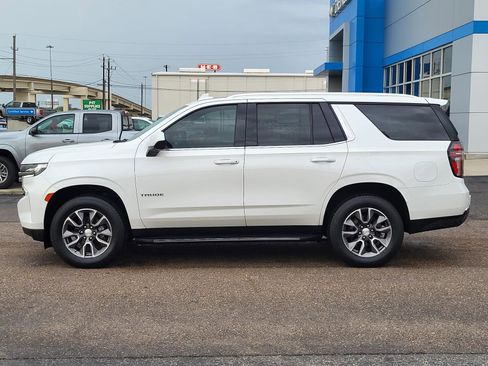 Used 2021 Chevrolet Tahoe LT w/ Rear Media and Nav Package image 2