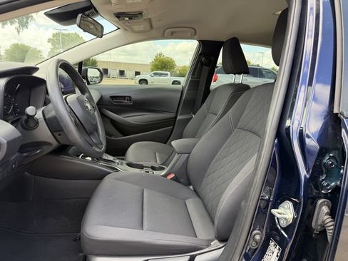Used 2025 Toyota Corolla LE FWD image 23