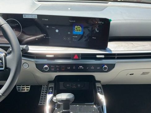 New 2025 Kia Sorento SX AWD/4WD image 19