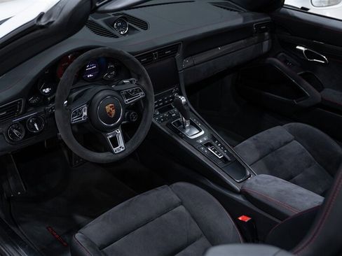 Used 2018 Porsche 911 Carrera GTS RWD image 47