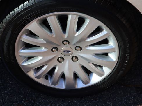 Used 2012 Ford Fusion Hybrid image 36