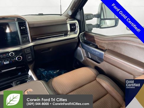 Used 2025 Ford F450 King Ranch w/ Chrome Package image 27