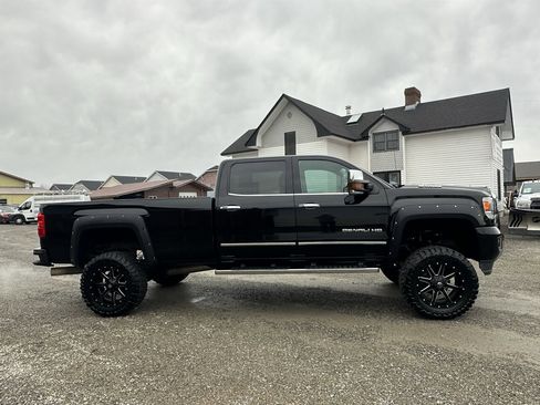 Used 2016 GMC Sierra 3500 Denali w/ Duramax Plus Package image 39