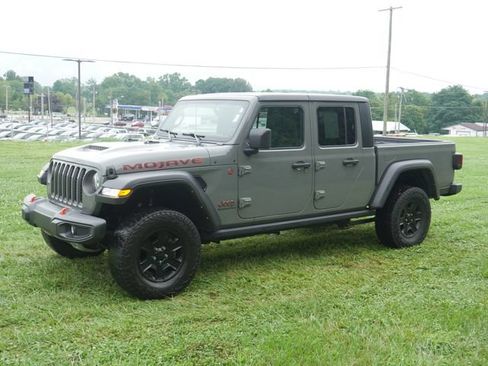 Used 2022 Jeep Gladiator Mojave w/ Cold Weather Group AWD/4WD image 9