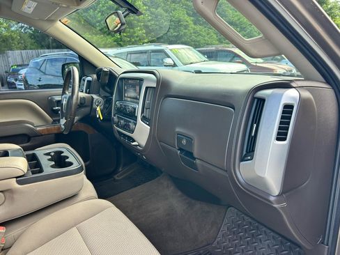 Used 2015 GMC Sierra 1500 SLE w/ SLE Value Package AWD/4WD image 8