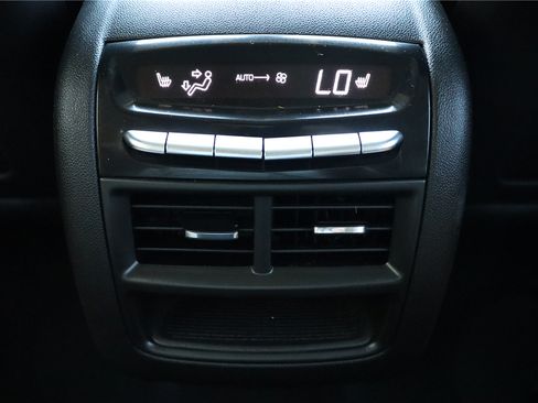 Used 2019 Cadillac XT5 Premium Luxury FWD image 19