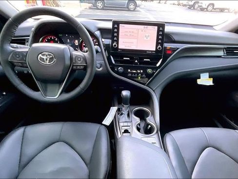 Used 2023 Toyota Camry XSE image 15