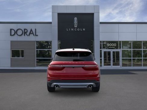 New 2026 Lincoln Corsair Premiere FWD image 5