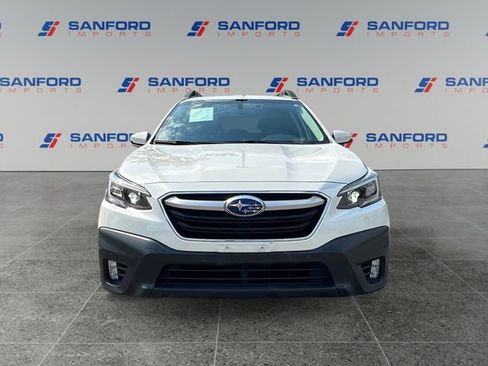 Used 2020 Subaru Outback Premium AWD/4WD image 8
