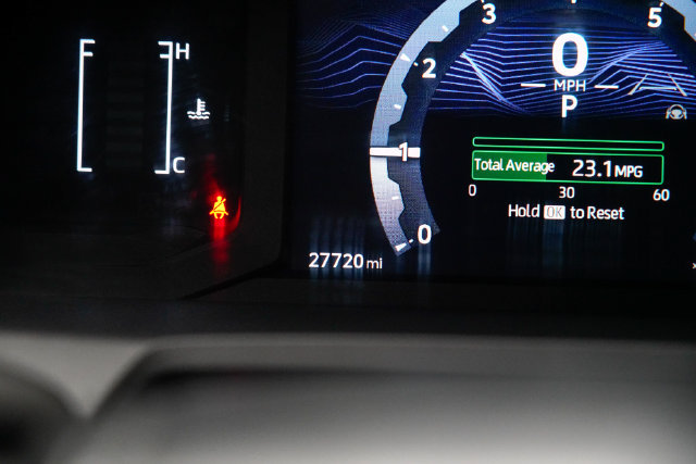 Used 2025 Toyota 4Runner SR5 AWD/4WD image 22