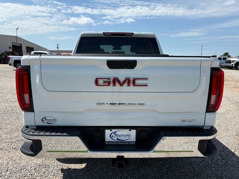Used 2025 GMC Sierra 1500 SLT AWD/4WD image 6