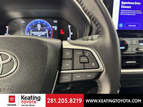 Certified 2024 Toyota Grand Highlander XLE image 29