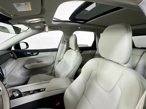 Used 2023 Volvo XC60 B5 Core w/ Climate Package image 22