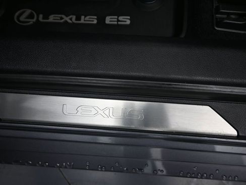 Used 2019 Lexus ES 350 w/ Premium Package FWD image 22