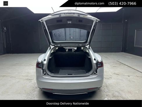 Used 2014 Tesla Model S P85 image 40