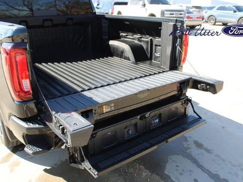 Used 2025 GMC Sierra 1500 Denali Ultimate image 11