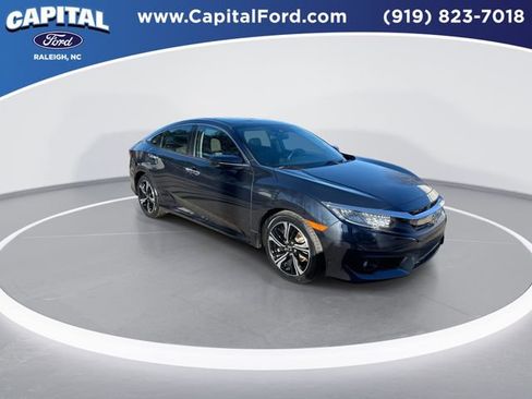 Used 2016 Honda Civic Touring image 2