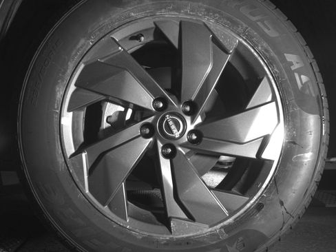 Used 2025 Nissan Rogue SV FWD image 12