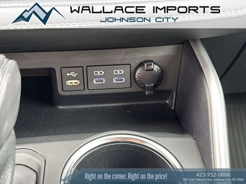 Used 2022 Toyota Highlander XSE FWD image 27