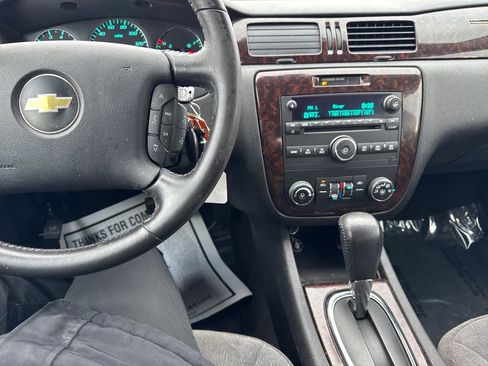 Used 2012 Chevrolet Impala LT w/ LT Sunroof Package image 18