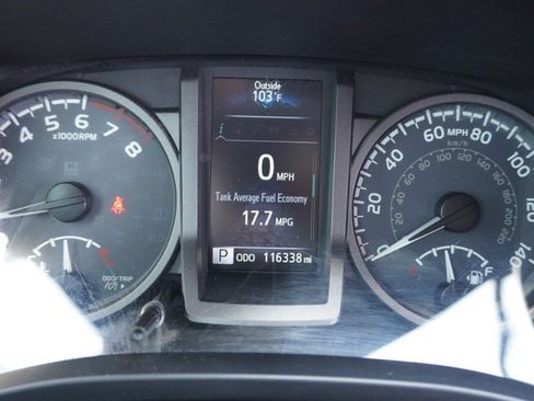 Used 2016 Toyota Tacoma TRD Sport w/ Towing Package RWD image 15