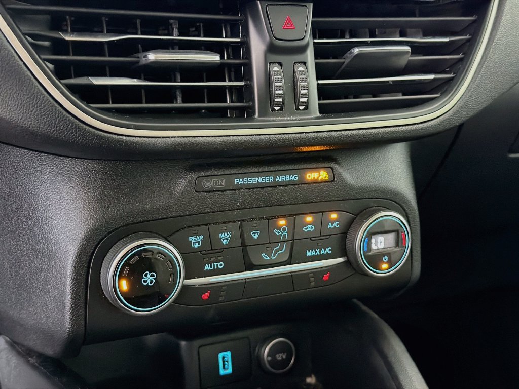 Used 2020 Ford Escape SE FWD image 19