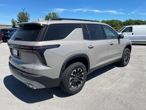 New 2026 Chevrolet Traverse Z71 w/ Enhanced Driving Package AWD/4WD image 9
