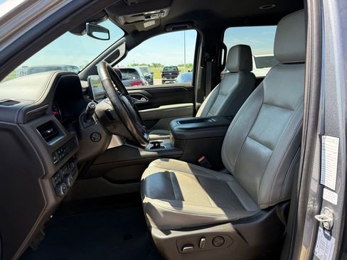 Used 2021 Chevrolet Suburban Z71 w/ Z71 Off-Road Package image 5