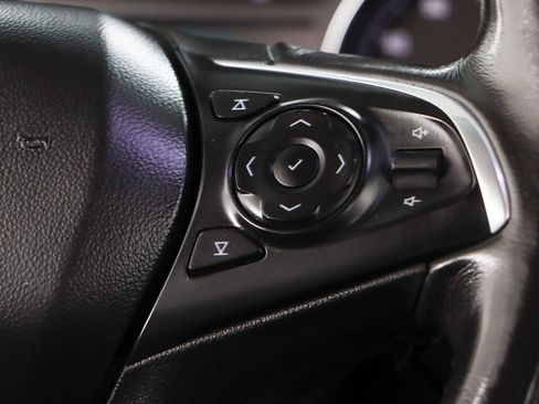 Used 2019 Buick Enclave Essence image 14