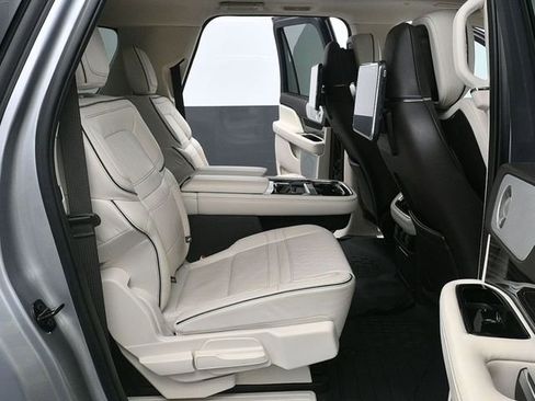 Used 2023 Lincoln Navigator L Black Label image 12