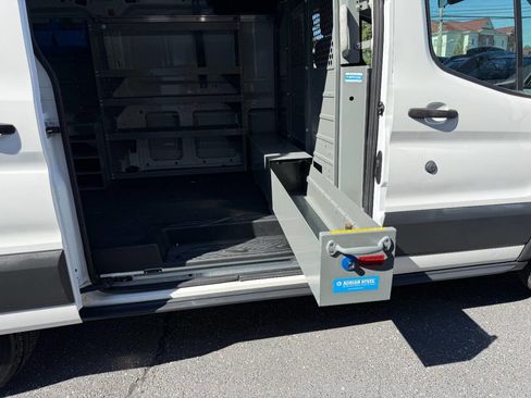 Used 2018 Ford Transit 150 130 Low Roof image 31