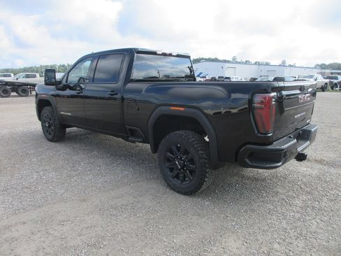 New 2026 GMC Sierra 3500 AT4 AWD/4WD image 9