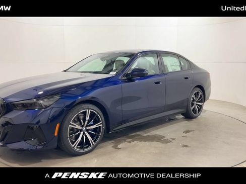 Used 2026 BMW 530i w/ M Sport Package RWD image 4