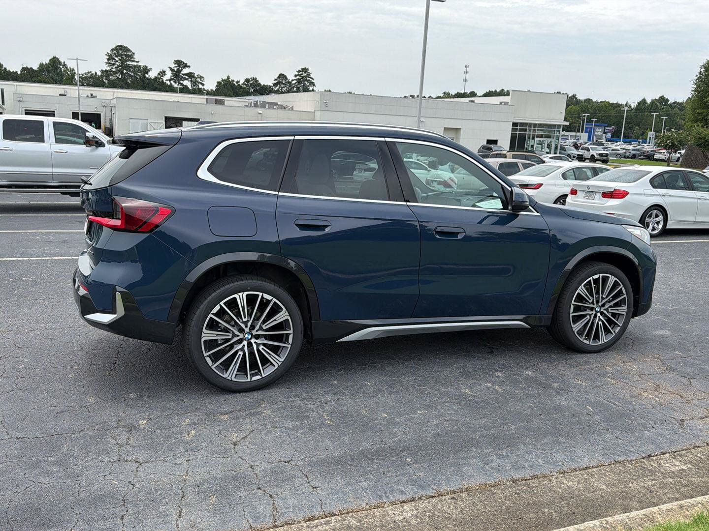 New 2026 BMW X1 xDrive28i w/ Technology Package AWD/4WD image 7