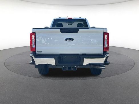 Used 2025 Ford F250 XLT w/ FX4 Off-Road Package AWD/4WD image 4